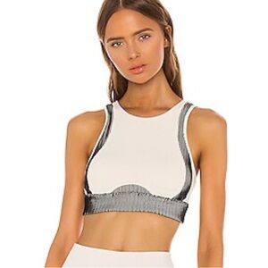 ALO Electric Sports Bra in Bone
